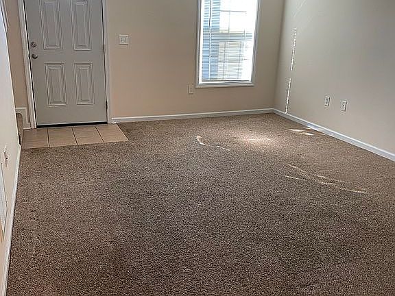 5th image of 1040 Autumn Leaf Dr #4