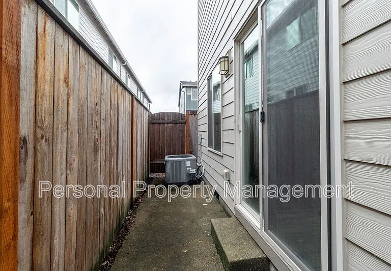 1311 NE 82nd Way — Photo 19