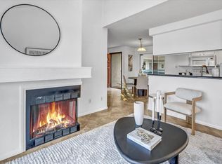 2560 C St APT 32, San Diego, CA 92102