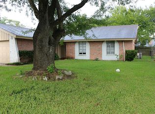 211 La Fonda Dr, Houston, TX 77060