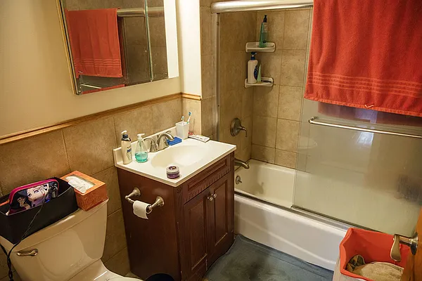 Rented by Easy Rental LLC | media 88