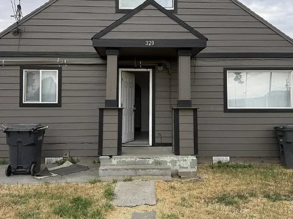 320 N 9th St, Sunnyside, WA 98944