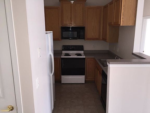 4th image of 5675 E Fountain Cir