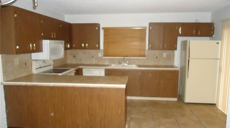 2nd image of 5818 Swordfish Ct APT A