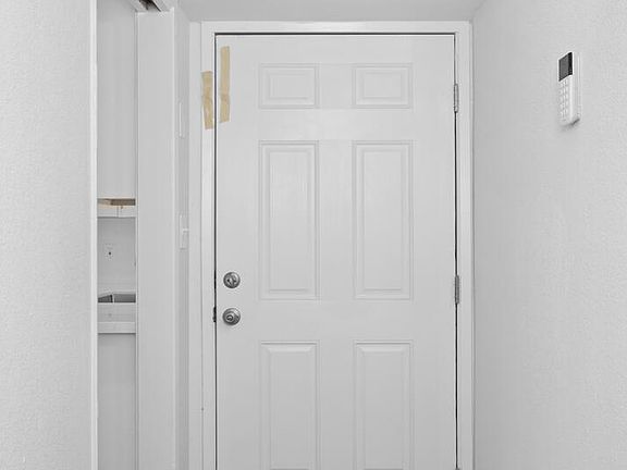 5th image of 1217 W Cambridge Avenue