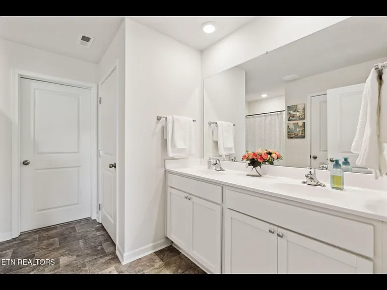 164 Jesse Baker Ln — Photo 3