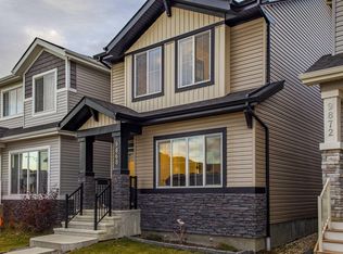 9868 206th St NW, Edmonton, AB T5T7L5