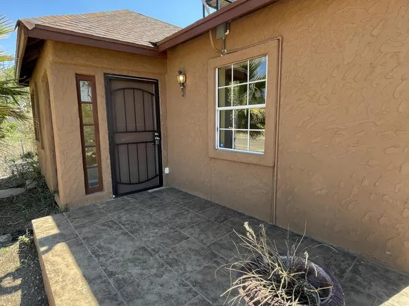 945 E 19TH Street, Douglas, AZ 85607