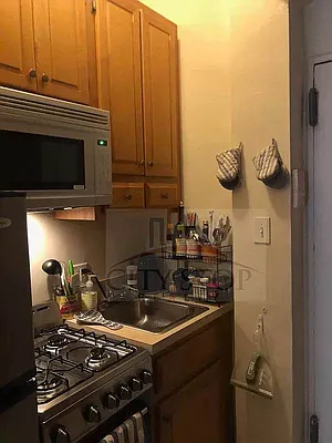 Rented by City Stop Realty | media 13