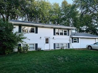 1302 Lake Kegonsa Rd, Stoughton, WI 53589