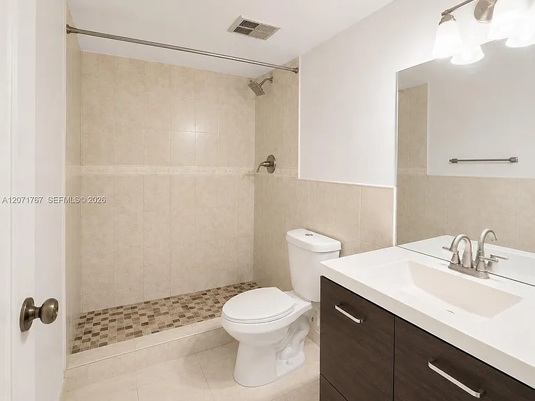 6605 W 26th Dr #2418 — Photo 8