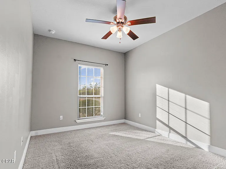 804 Buoy Ct — Photo 35