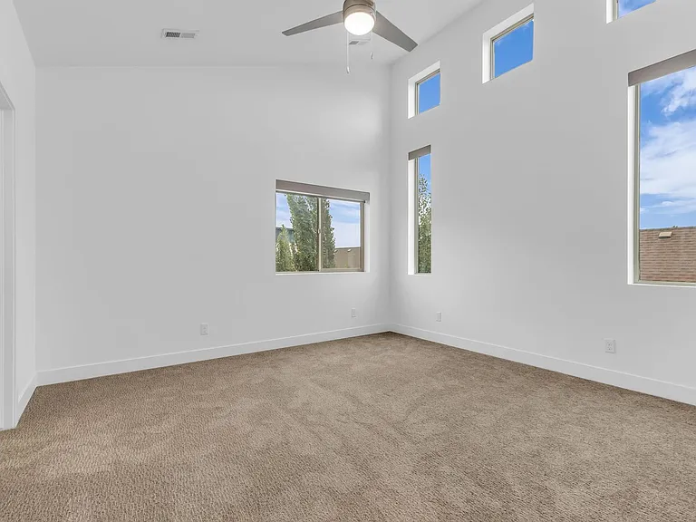 2250 N 475 W — Photo 20