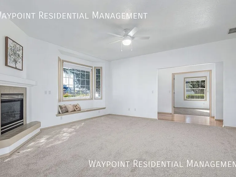 9640 W Sleepy Hollow Ln — Photo 9