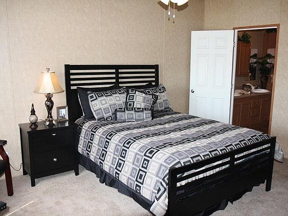 Second bedroom