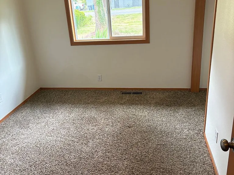 14462 SE Bluff Rd — Photo 16