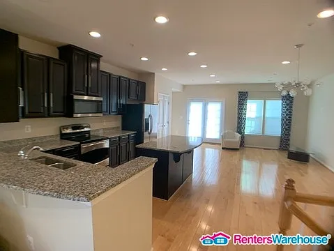7440 Singers Way — Photo 8