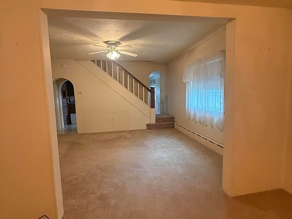 3rd image of 655 Hayes St