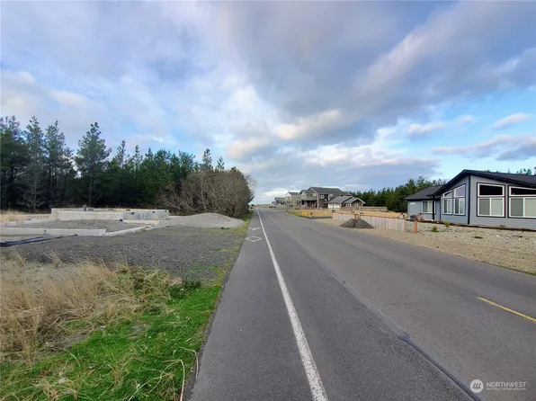 405 17th Street SW, Long Beach, WA 98631