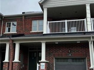 10 Marlborough St, Whitby, ON L1R0R2