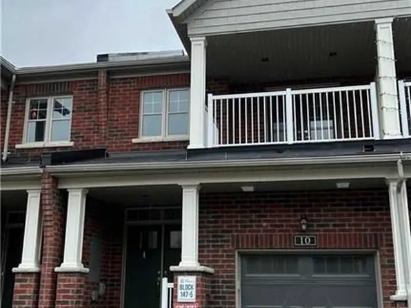 10 Marlborough St, Whitby, ON L1R 0R2