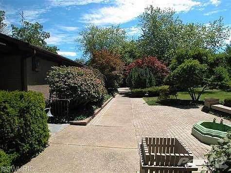 4th image of 711 Kingsley Ave