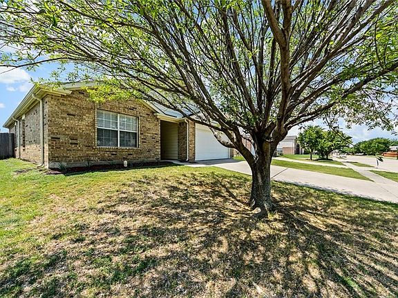 2nd image of 2404 Eagle Mountain Dr