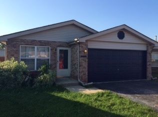 3067 Coopers Grove Ct, Blue Island, IL 60406