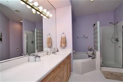 5th image of 615 6th St APT 102