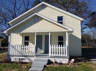 230 Russell Rd APT B, Rockford, TN 37853