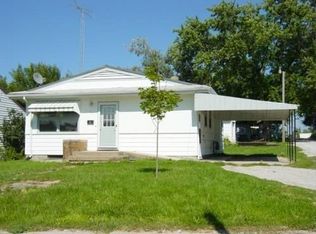 117 N 15th St, Centerville, IA 52544