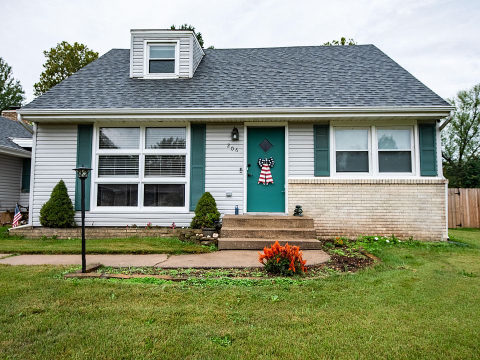 1st image of 206 Cherry Lane