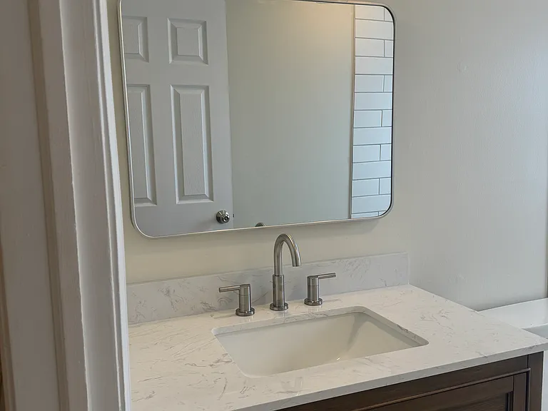 878 Village Quarter Rd — Photo 7
