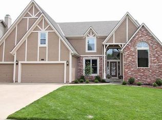 11931 Bradshaw St, Overland Park, KS 66213