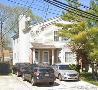 111-113 Manorhaven Boulevard, Pt Washington, NY, 11050