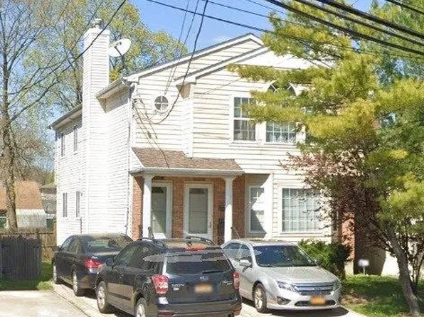 111-113 Manorhaven Boulevard, Port Washington, NY 11050