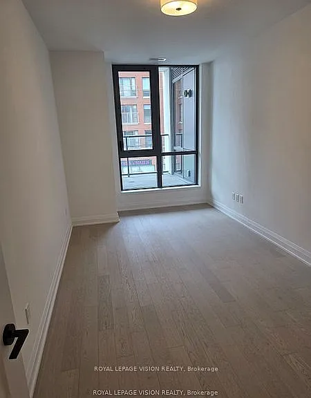 505 Glencairn Ave #206 — Photo 6