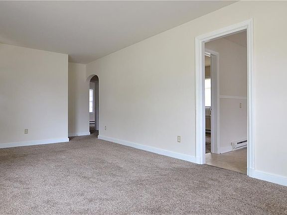 5th image of 2953 Broad Rock Blvd