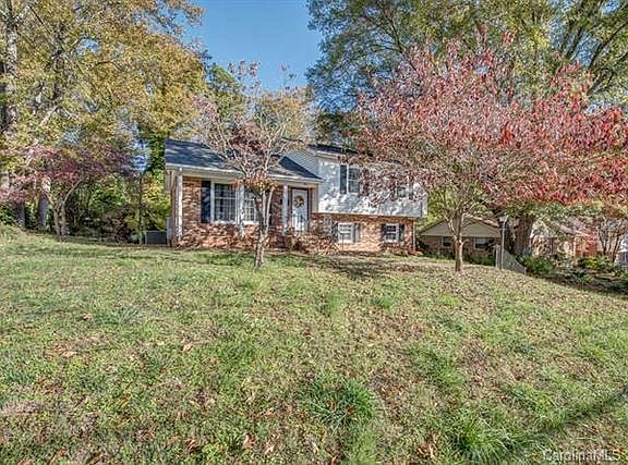 2nd image of 1414 Churchill Dr