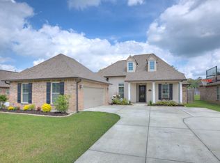 18100 Old Reserve Dr, Prairieville, LA 70769