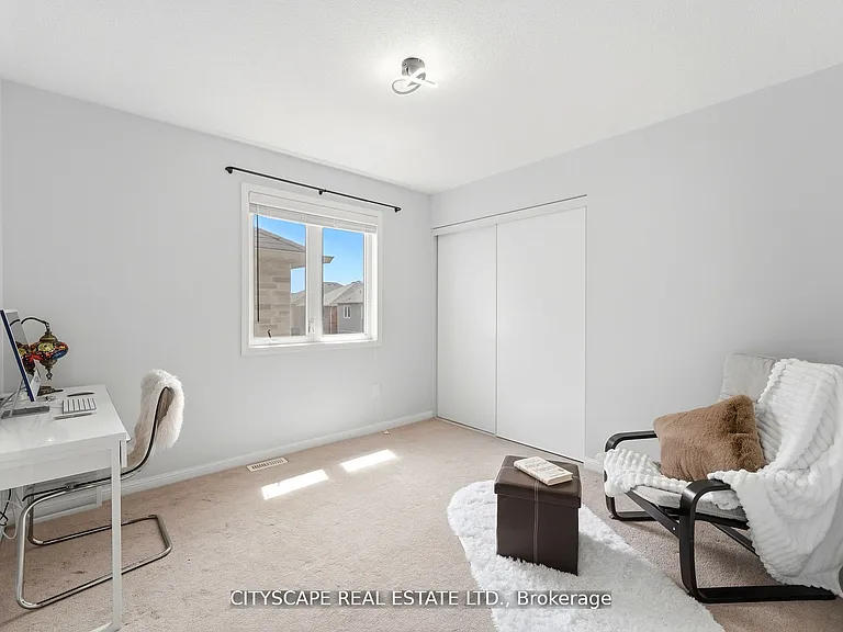 305 Gleave Ter — Photo 27