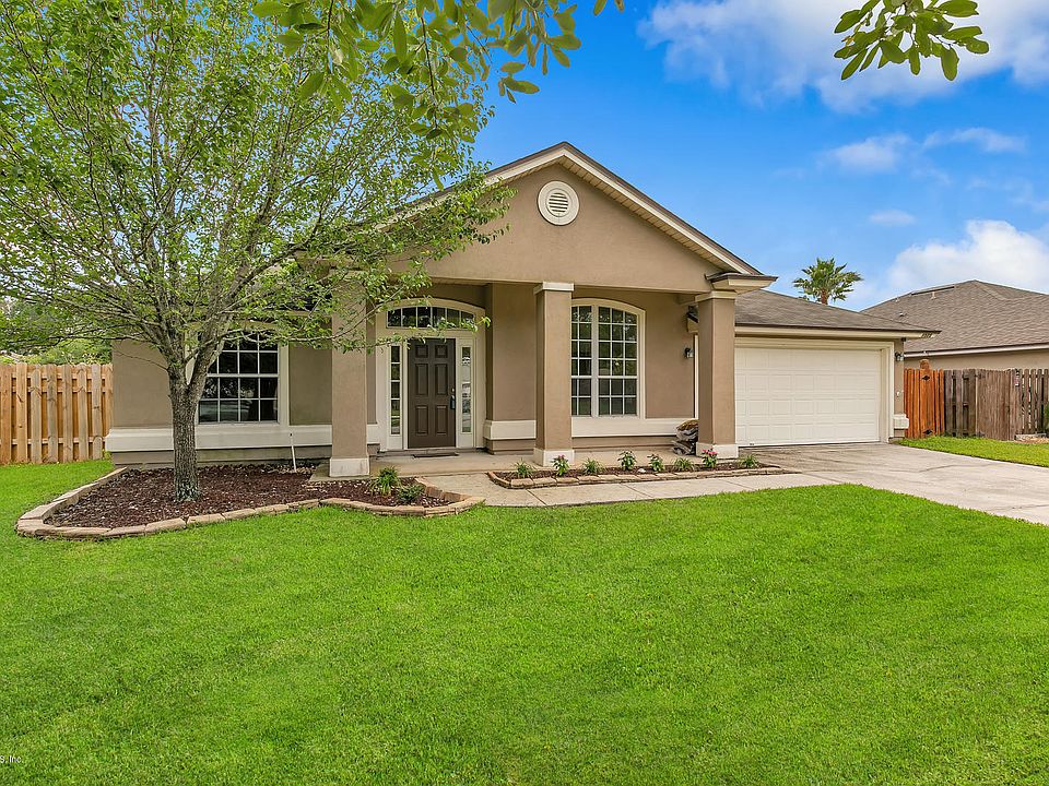 1st image of 1525 Timber Trace Dr
