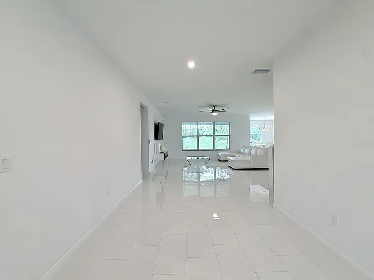 10710 SW Hensley St — Photo 5
