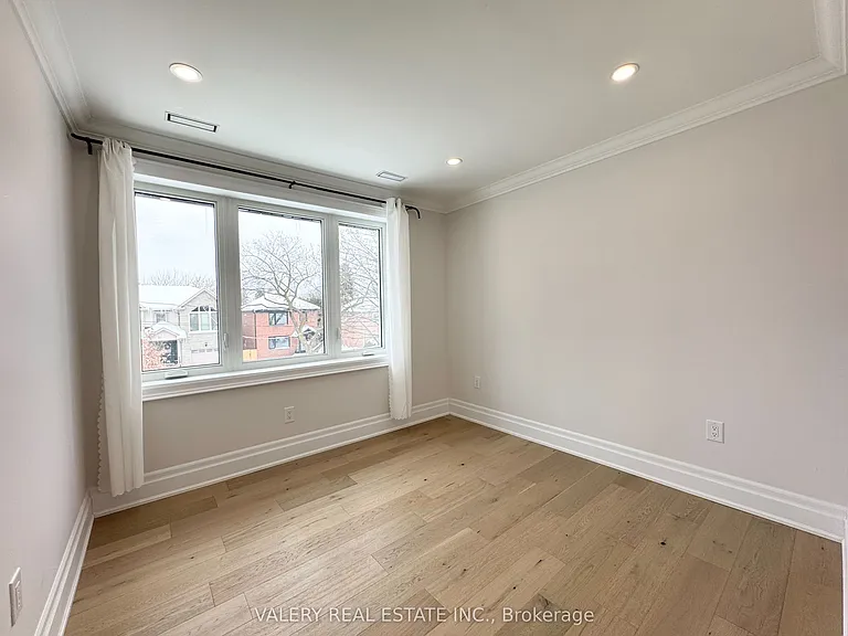 30 Morgan Ave #1 — Photo 29