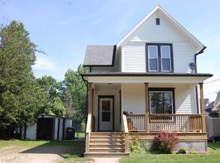 105 W Cherry St, Fox Lake, WI 53933