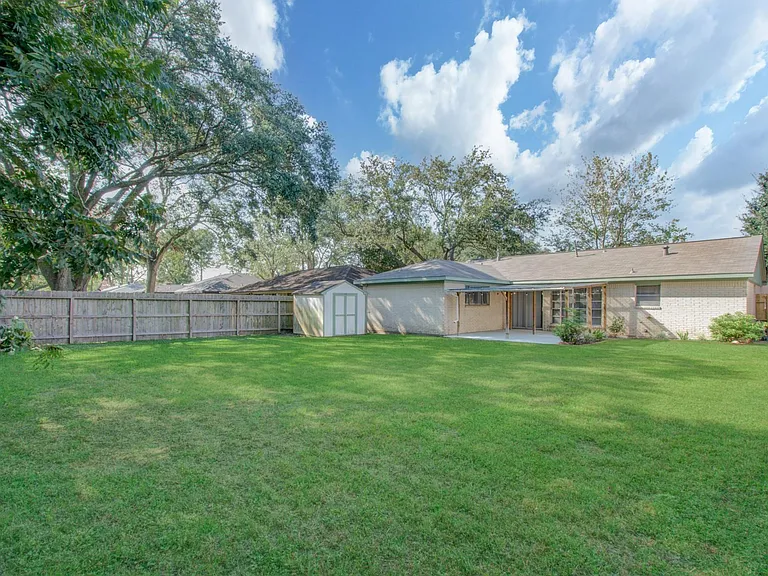 15611 La Casa Ln — Photo 39