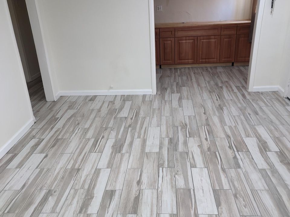 2nd image of 9281 Olive St