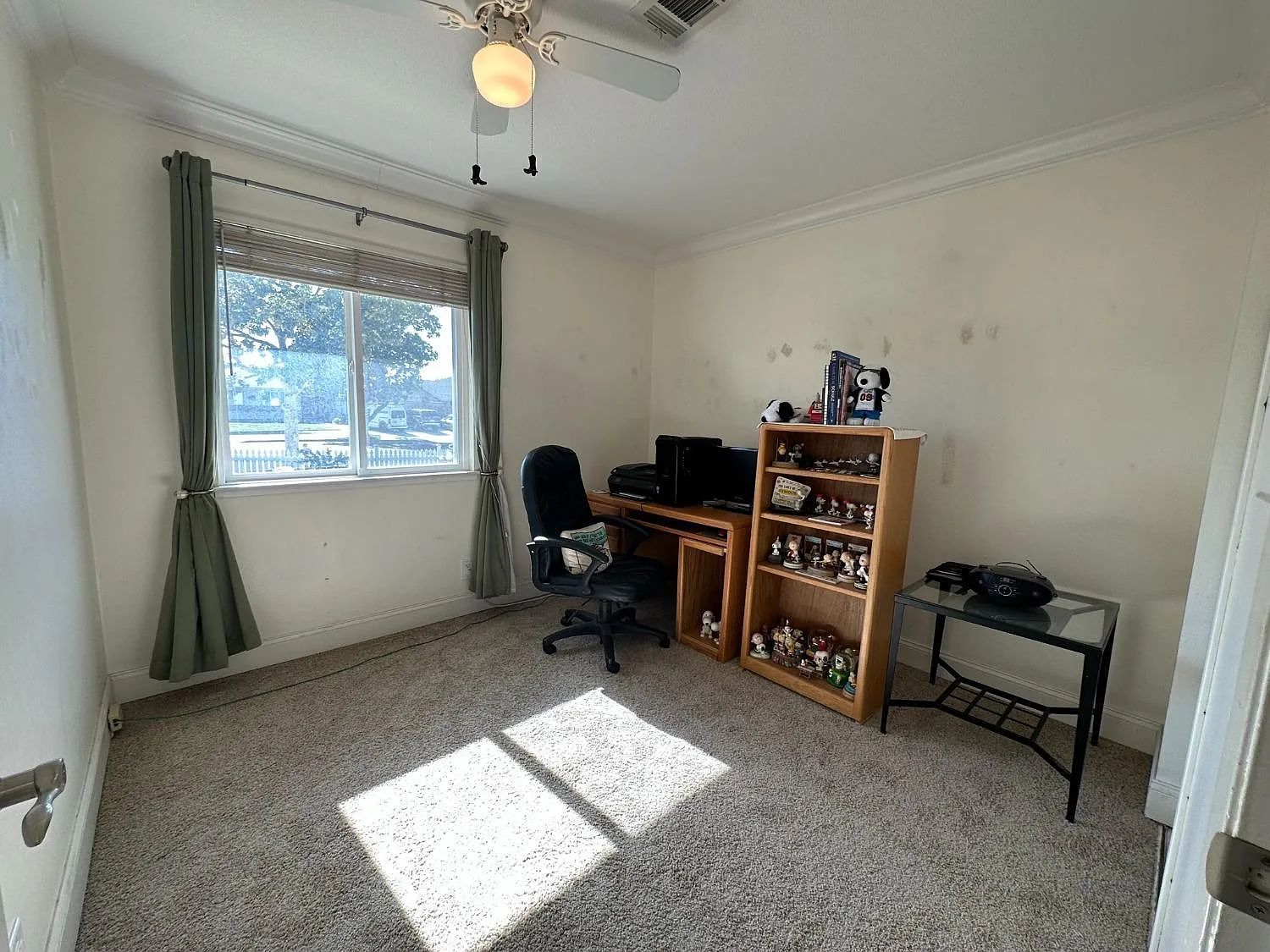 3 bed, 1296 sqft, $4,500 — Photo 3
