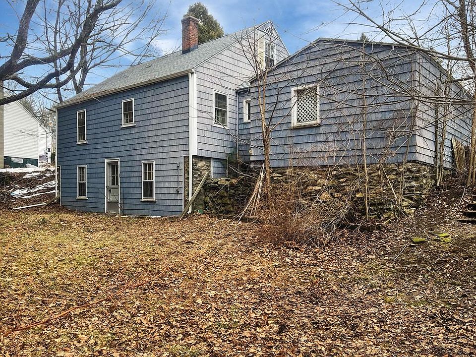 2nd image of 13 Waite St