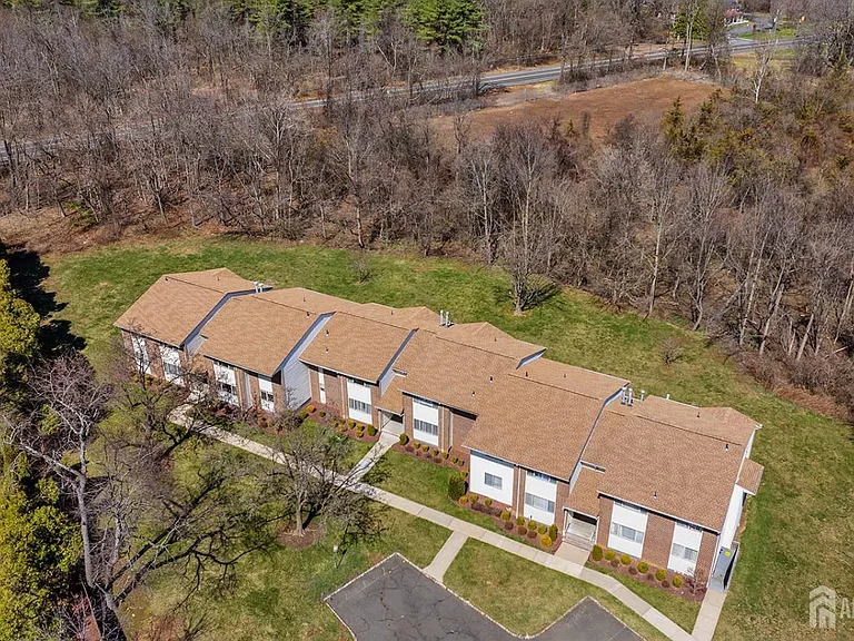 1807 Muriel Ct — Photo 14